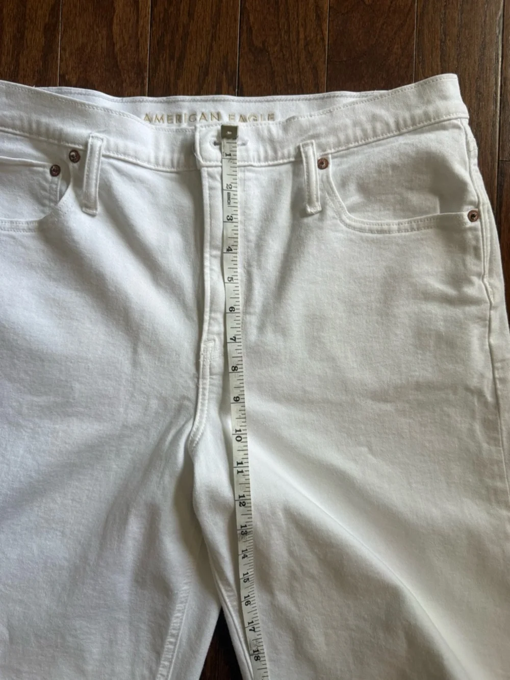 American Eagle Outfitters White Denim Shorts baggy Bermuda size 12